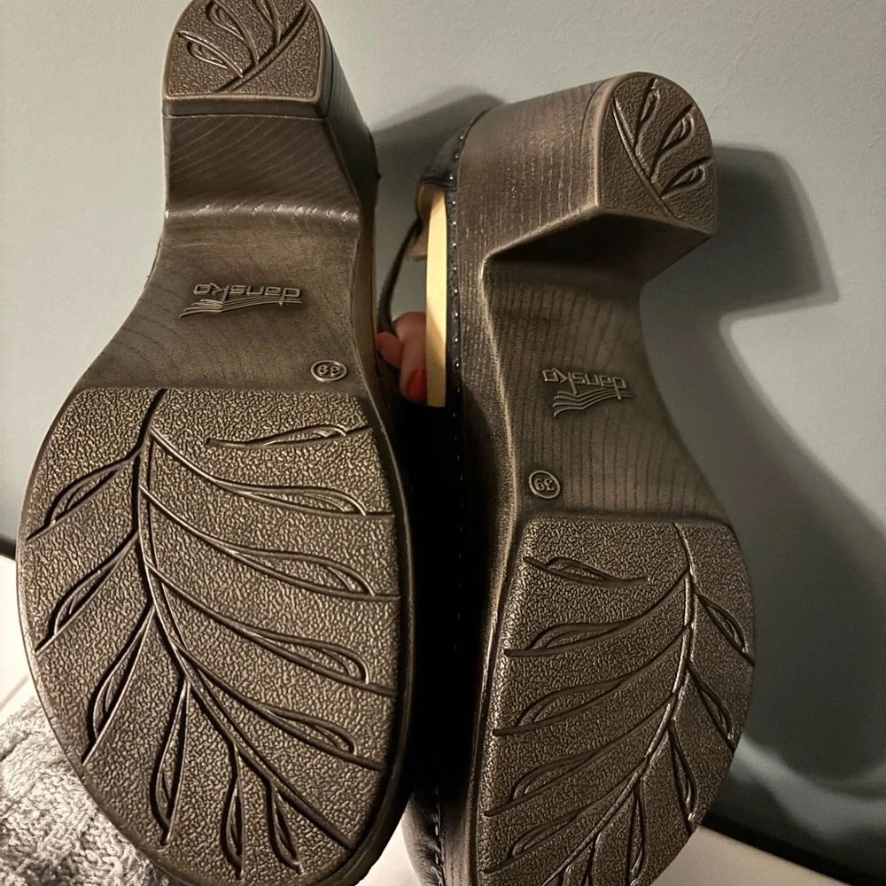 Dansko Classic Black Leather Clogs - Picture 4 of 7